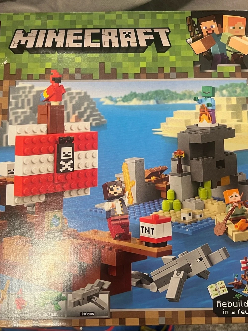 Lego Minecraft Pirate Ship Set - Red, White, Brown, Green, Blue